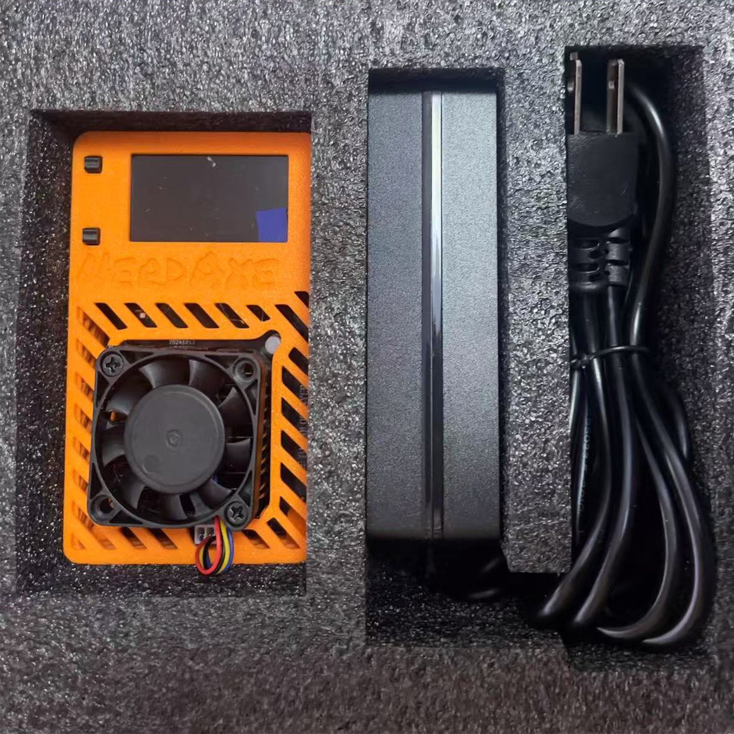 Nerdaxe Bitcoins Miner Lotto Mining Device Ultra 500GH/S 2.4G WiFi 13W Asic Chip BM1368 Lottery Crypto Miner with Bitcoin Mining Machine